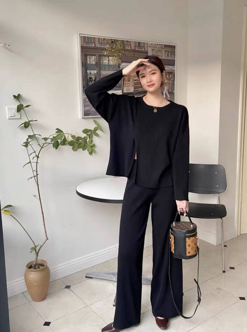 Side Slit Knitted Pullover With Loose Trouser